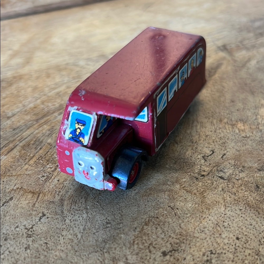 Rare VTG 1988 The ERTL Co. Toy Bus Thomas The Tank Engine and Friends